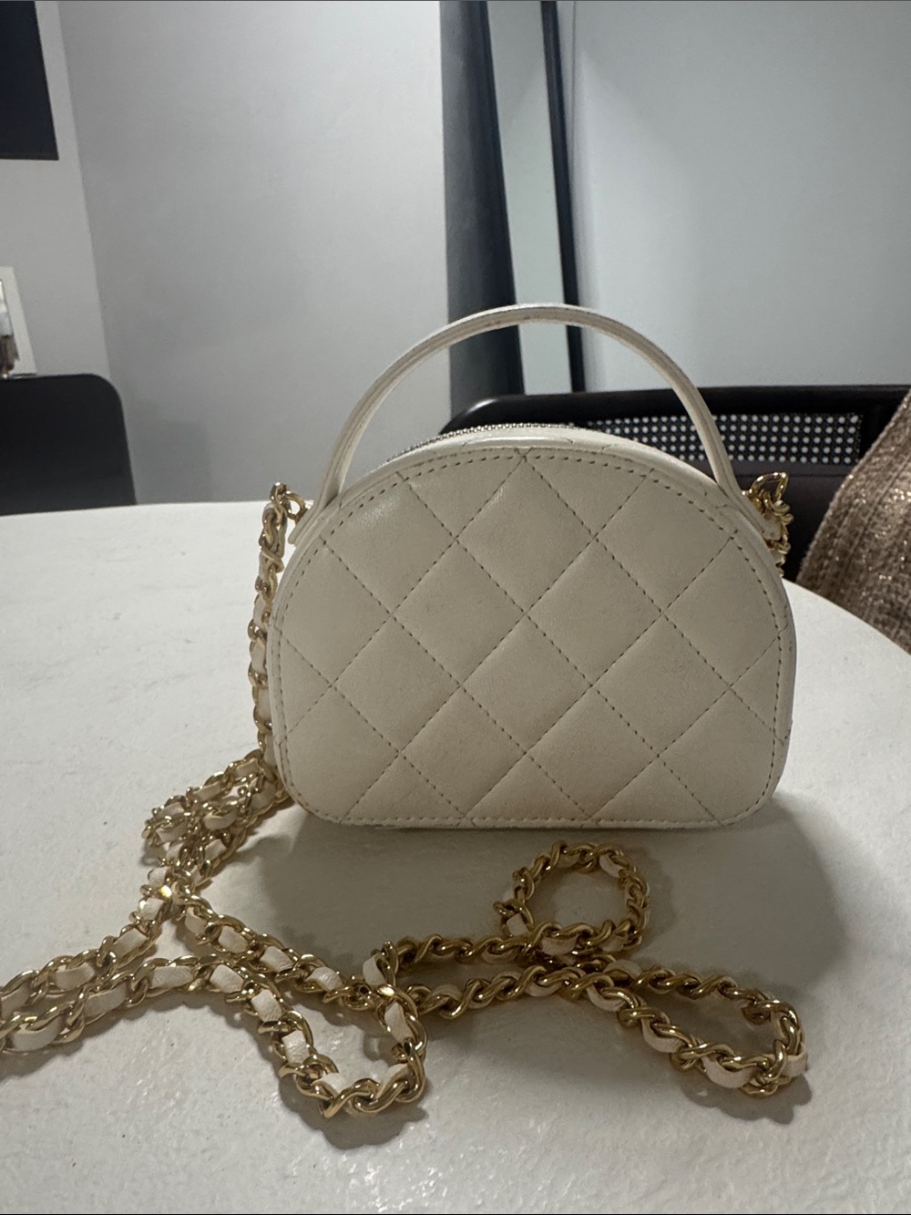 CHANEL White Quilted Mini Crossbody with Gold Chain - Picture 4 of 11